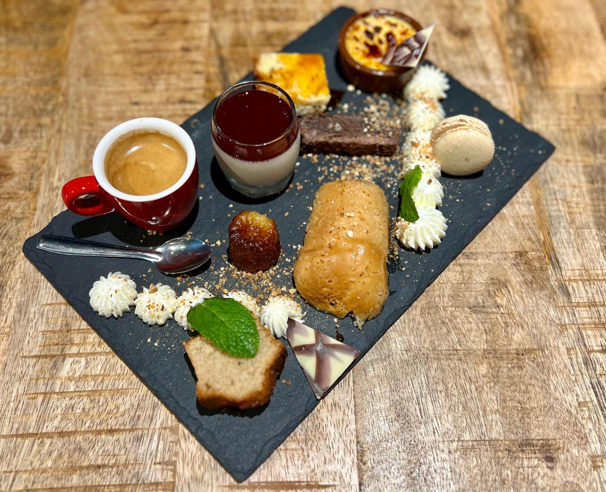 Logis Hotel, Chalets Et Restaurant Les Chatelmines 3*