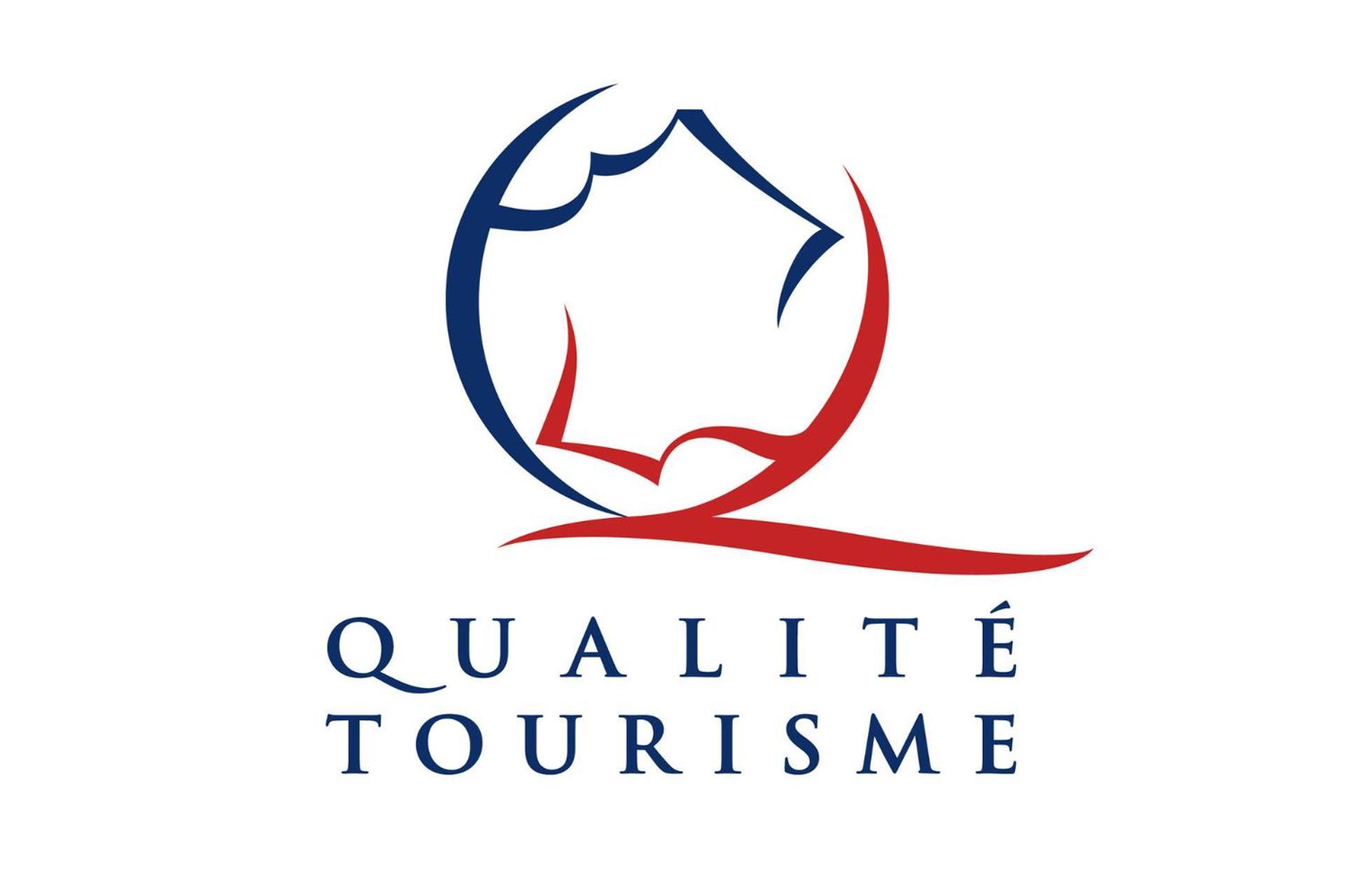 Logis Hotel, Chalets Et Restaurant Les Chatelmines Hotel 3*