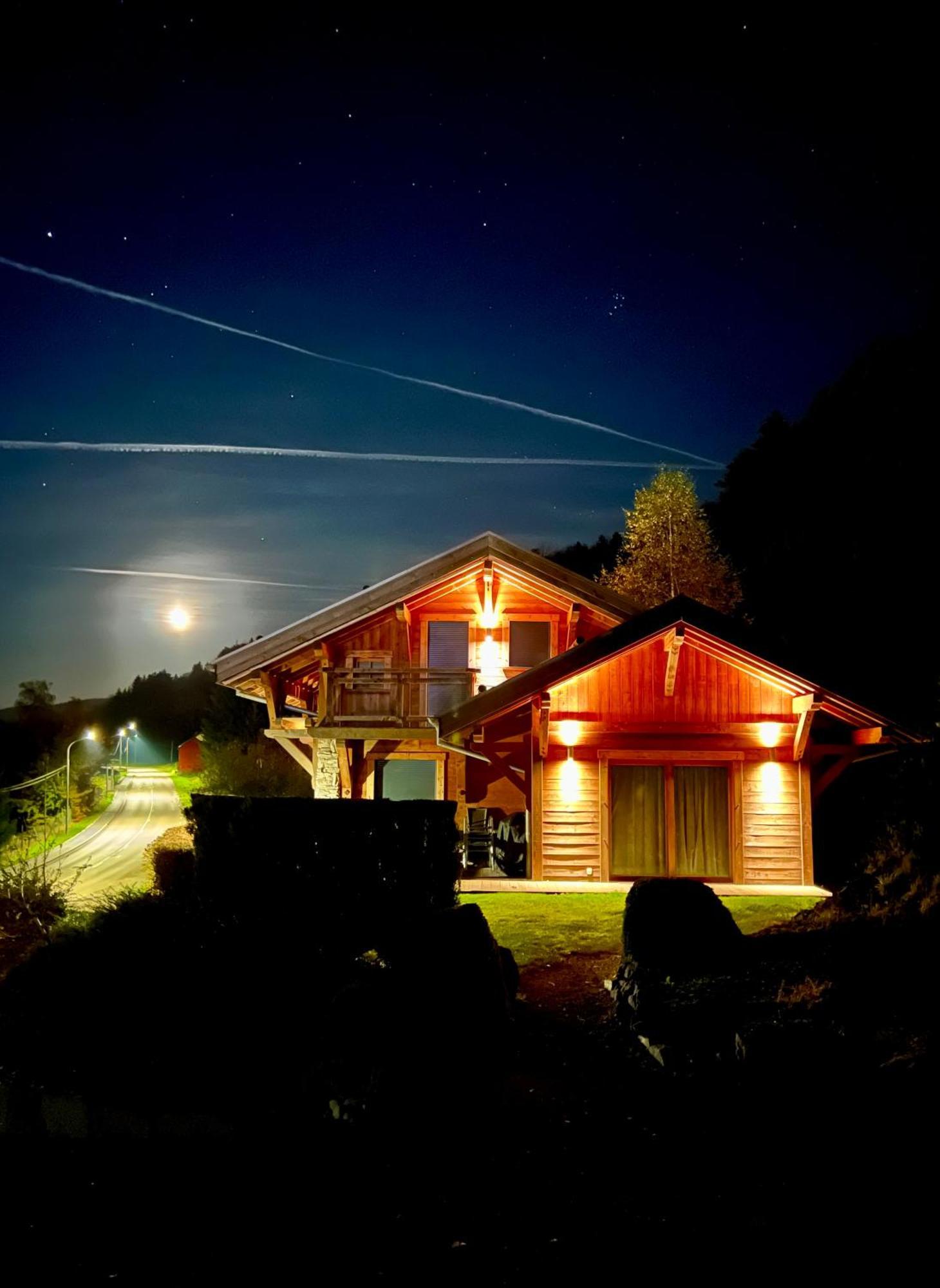Logis Hotel, Chalets Et Restaurant Les Chatelmines